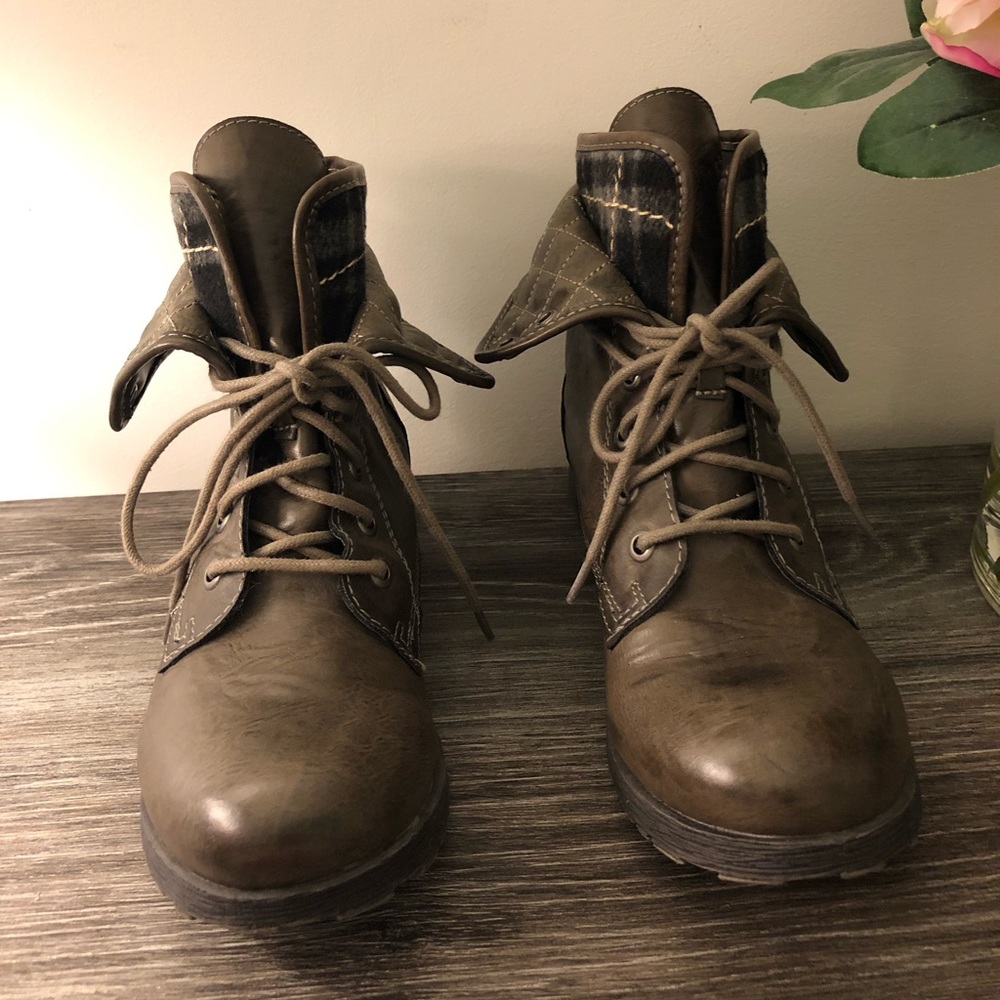 Nine West troop boots